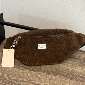 Wilo The Brand Espresso Sherpa Crossbody Bag 🤎🤍